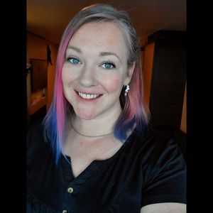 Meet your Posher, Pamela